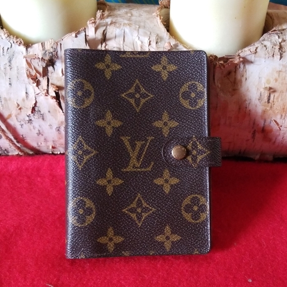 Louis Vuitton Accessories - Authentic Louis Vuitton agenda